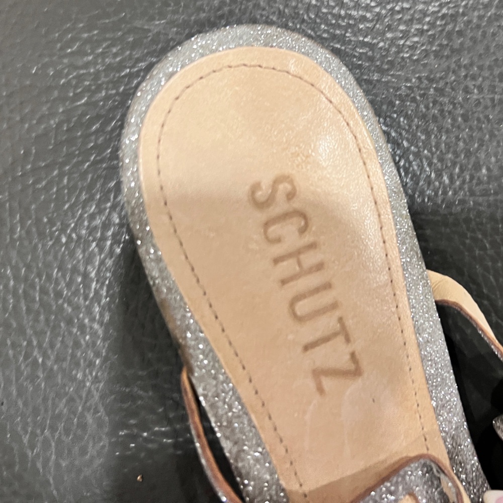 SCHUTZ Glitter Silver and Beige Sandals